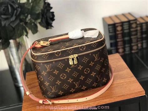 louis vuitton vanity case replica uk|Louis Vuitton nice mini.